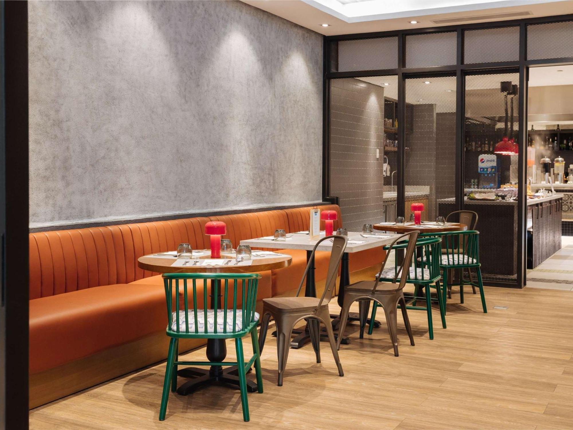 Ibis Styles Manila Araneta City Quezon City Bagian luar foto